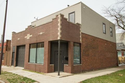 1724 E 73rd St, Chicago, IL 60649 photo 1