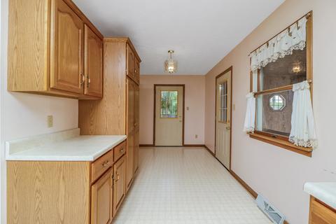 17717 Parnell Rd, Dewitt, IL 61735 photo 5