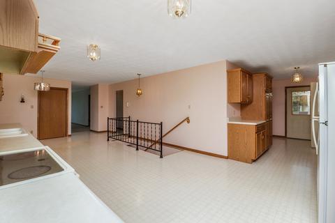 17717 Parnell Rd, Dewitt, IL 61735 photo 4