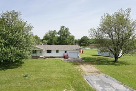 17717 Parnell Rd, Dewitt, IL 61735 photo 1