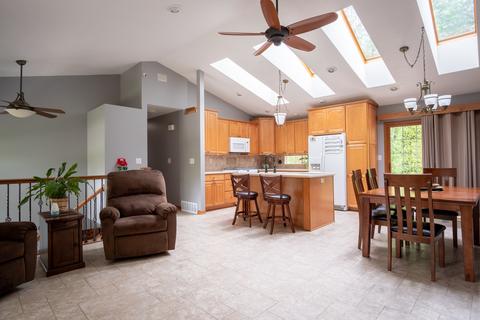 395 Eyre Ln, Davis, IL 61019 photo 7