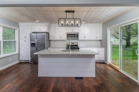 404 E Locust St, Normal, IL 61761 photo 9