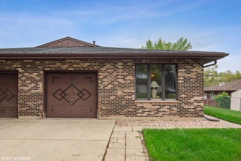 488 E Lorraine Ave, Addison, IL 60101 photo 2