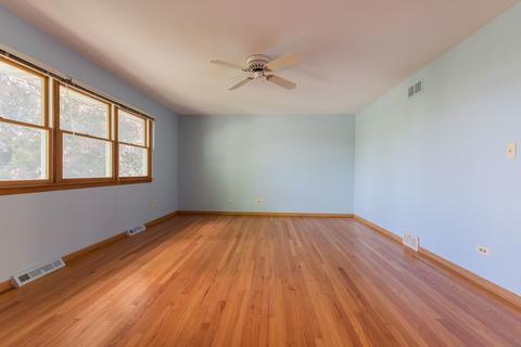 900 Blaze Trl, Wheeling, IL 60090 photo 20