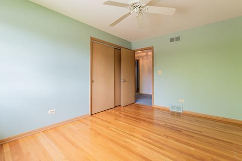 900 Blaze Trl, Wheeling, IL 60090 photo 15