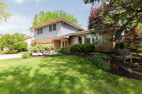 900 Blaze Trl, Wheeling, IL 60090 photo 1