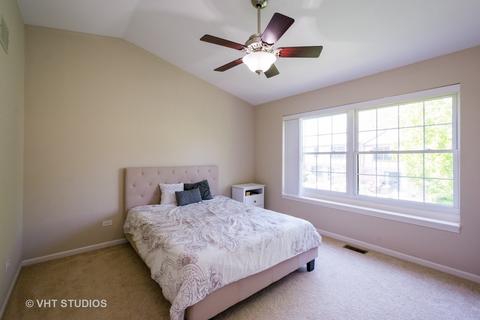 4544 Opal Dr, Hoffman Estates, IL 60192 photo 8