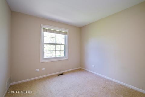 4544 Opal Dr, Hoffman Estates, IL 60192 photo 9