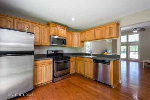 4544 Opal Dr, Hoffman Estates, IL 60192 photo 5
