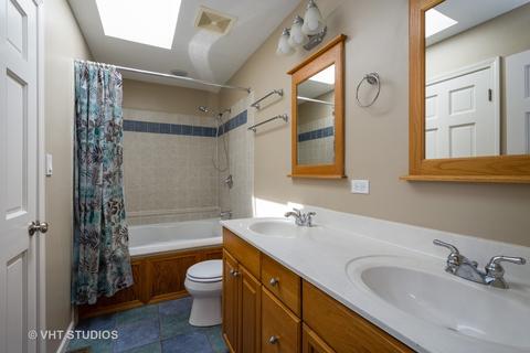 4544 Opal Dr, Hoffman Estates, IL 60192 photo 11