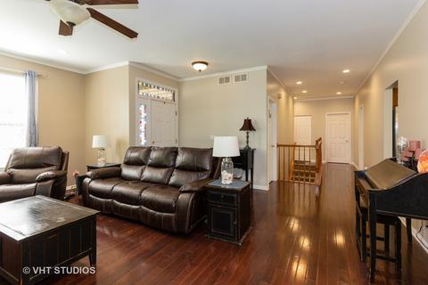 2109 Vermette Cir, Plainfield, IL 60586 photo 3