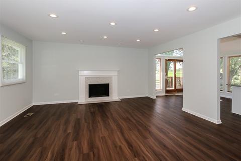 2002 W Parkview Cir, Hoffman Estates, IL 60169 photo 17