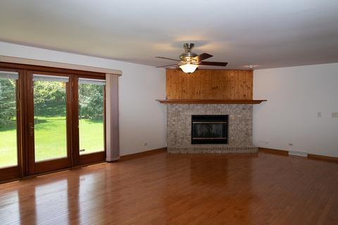 321 Bryce Ct, Bartlett, IL 60103 photo 7