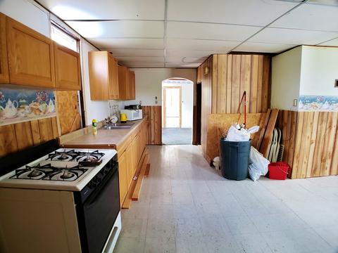 412 E Walnut St, Oglesby, IL 61348 photo 17