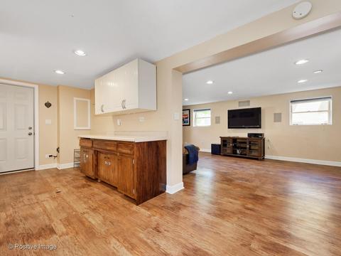 4154 Maple Ave, Brookfield, IL 60513 photo 23