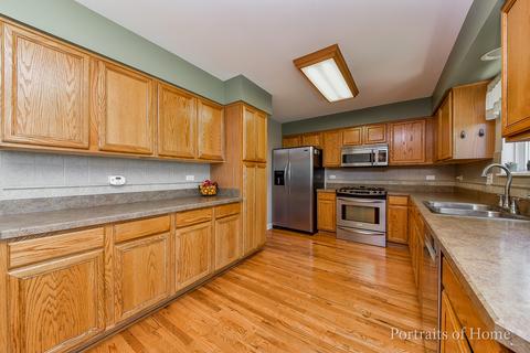 2680 Stuart Kaplan Dr, Aurora, IL 60503 photo 4