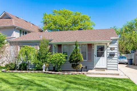 8708 44th Pl, Lyons, IL 60534 photo 2