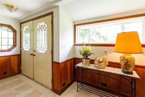 2012 Parker St, Mchenry, IL 60050 photo 3