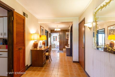2012 Parker St, Mchenry, IL 60050 photo 4