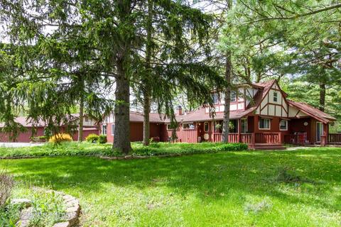 2012 Parker St, Mchenry, IL 60050 photo 2