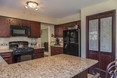 105 Pipers Dr, Bartlett, IL 60103 photo 10