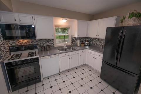 1103 Compton Ave, Algonquin, IL 60102 photo 7