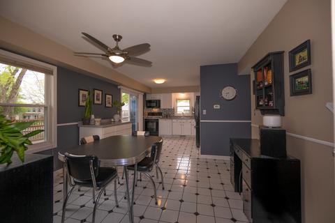 1103 Compton Ave, Algonquin, IL 60102 photo 6
