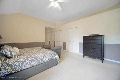 1950 Peach Tree Ln, Algonquin, IL 60102 photo 13