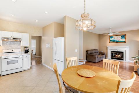 116 Troutman Dr, Bartlett, IL 60103 photo 8