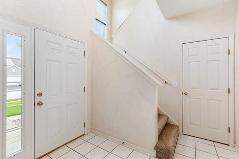 116 Troutman Dr, Bartlett, IL 60103 photo 2