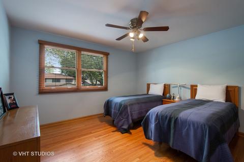 1901 E Seneca Ln, Mount Prospect, IL 60056 photo 13