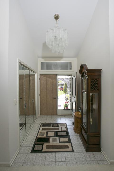 1409 Lorete Ln, Northbrook, IL 60062 photo 3