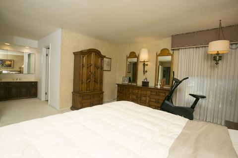 1409 Lorete Ln, Northbrook, IL 60062 photo 8