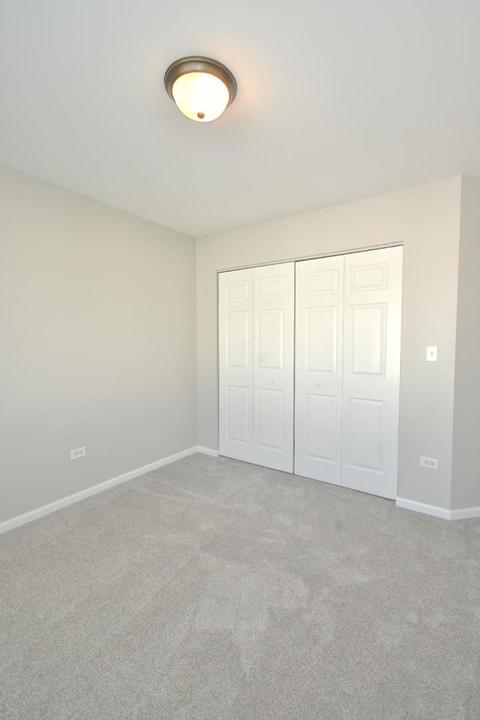 7511 Claridge Dr #E, Bridgeview, IL 60455 photo 16