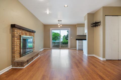 1061 Timberwood Ln, Algonquin, IL 60102 photo 2