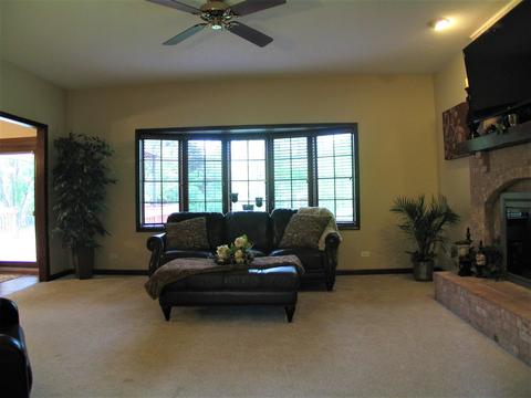 1252 Deerpath Ct, Bartlett, IL 60103 photo 17
