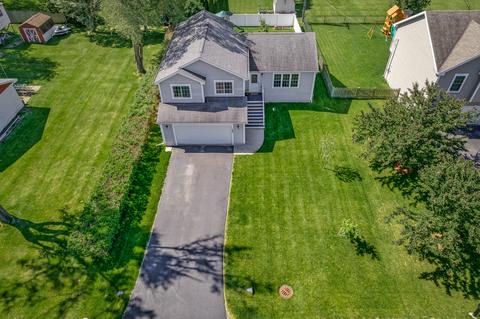 3013 Miller Dr, Mchenry, IL 60050 photo 3