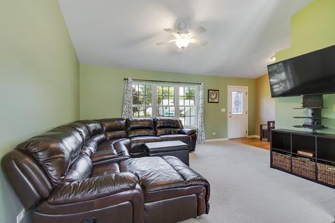 3013 Miller Dr, Mchenry, IL 60050 photo 9