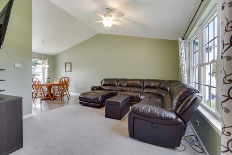 3013 Miller Dr, Mchenry, IL 60050 photo 8
