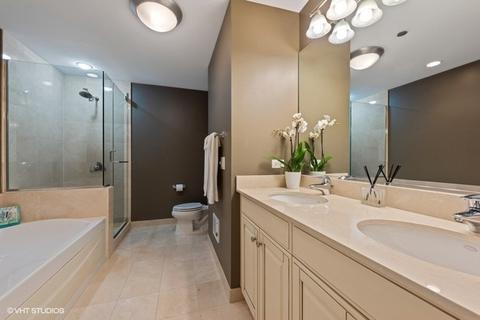 21 E Huron St #1006, Chicago, IL 60611 photo 7