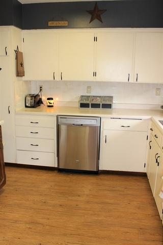 403 N Clinton St, Morrison, IL 61270 photo 8