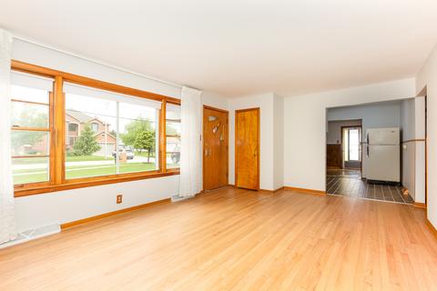 8225 Normandy Ave, Burbank, IL 60459 photo 10
