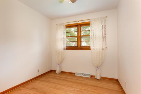 8225 Normandy Ave, Burbank, IL 60459 photo 13