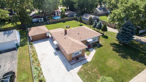 8225 Normandy Ave, Burbank, IL 60459 photo 3