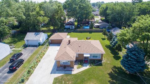 8225 Normandy Ave, Burbank, IL 60459 photo 4