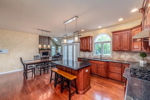 3307 Grassmere Rd, Naperville, IL 60564 photo 8