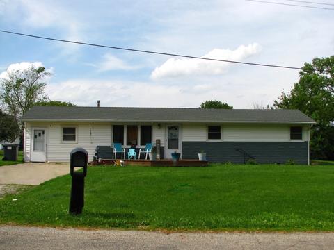 204 W Fillmore St, Philo, IL 61864 photo 1