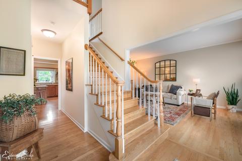 3610 Persimmon Dr, Algonquin, IL 60102 photo 2