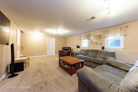 2209 Kingfisher Ln, Rolling Meadows, IL 60008 photo 10