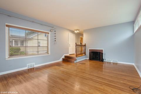 500 Willis St, Elgin, IL 60123 photo 2